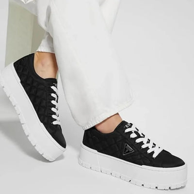 Guess Tesie Sneakers GUW1
